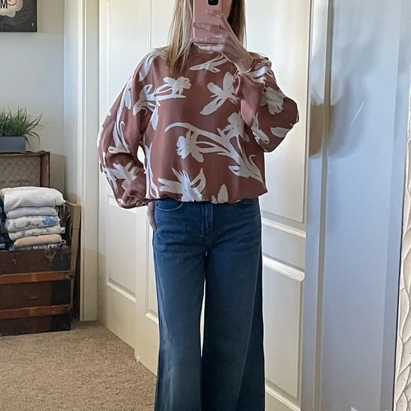 Evereve blouse 🔥 - Picture 3 of 7